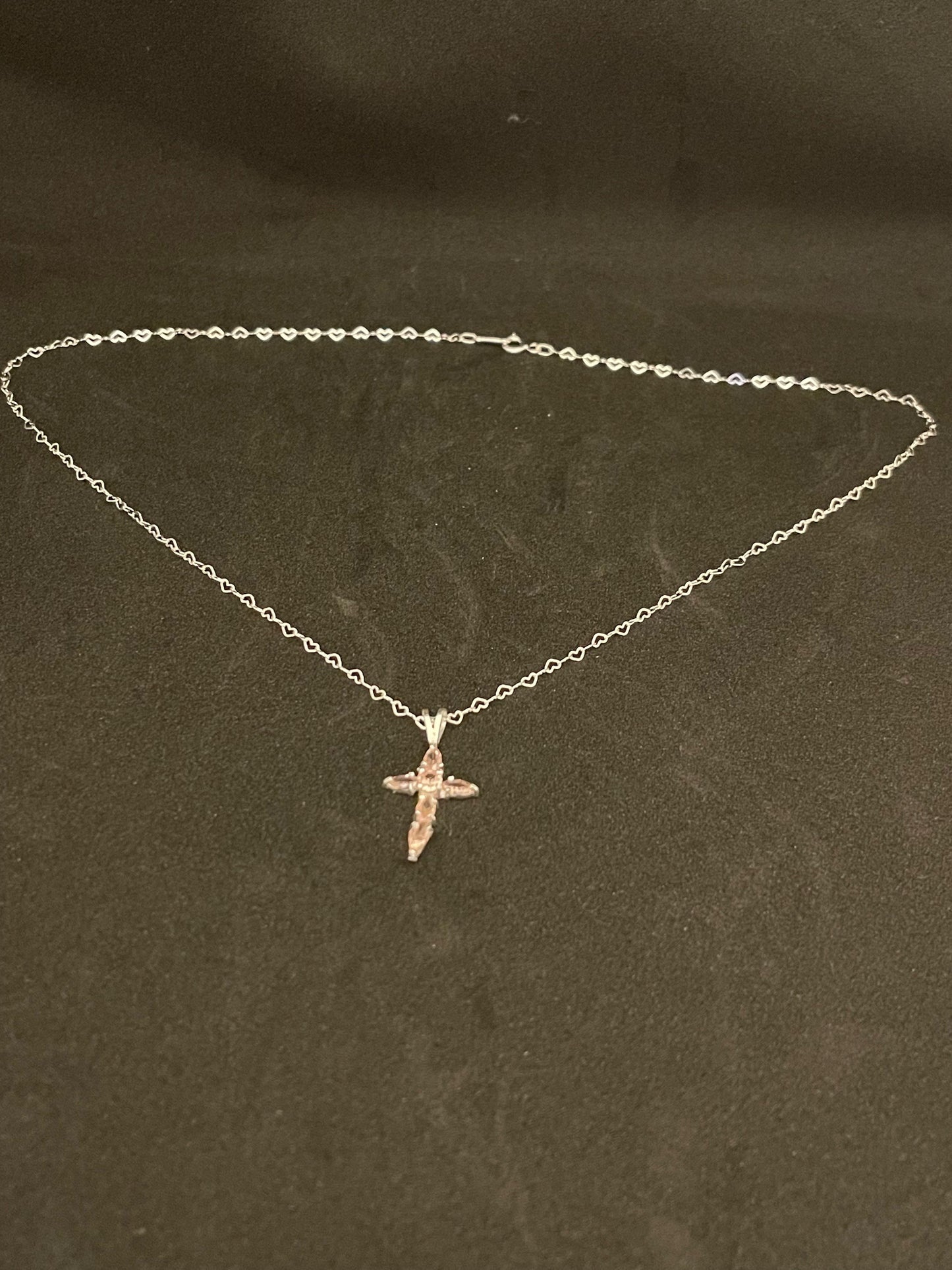 CADENA DE CORAZÓN 50cm con dije de Cruz