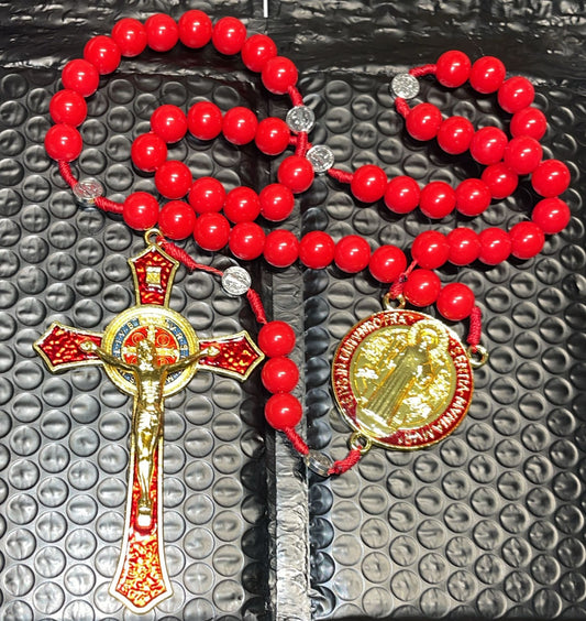Rosario de San Benito (disponible en Rojo, Negro y Blanco)